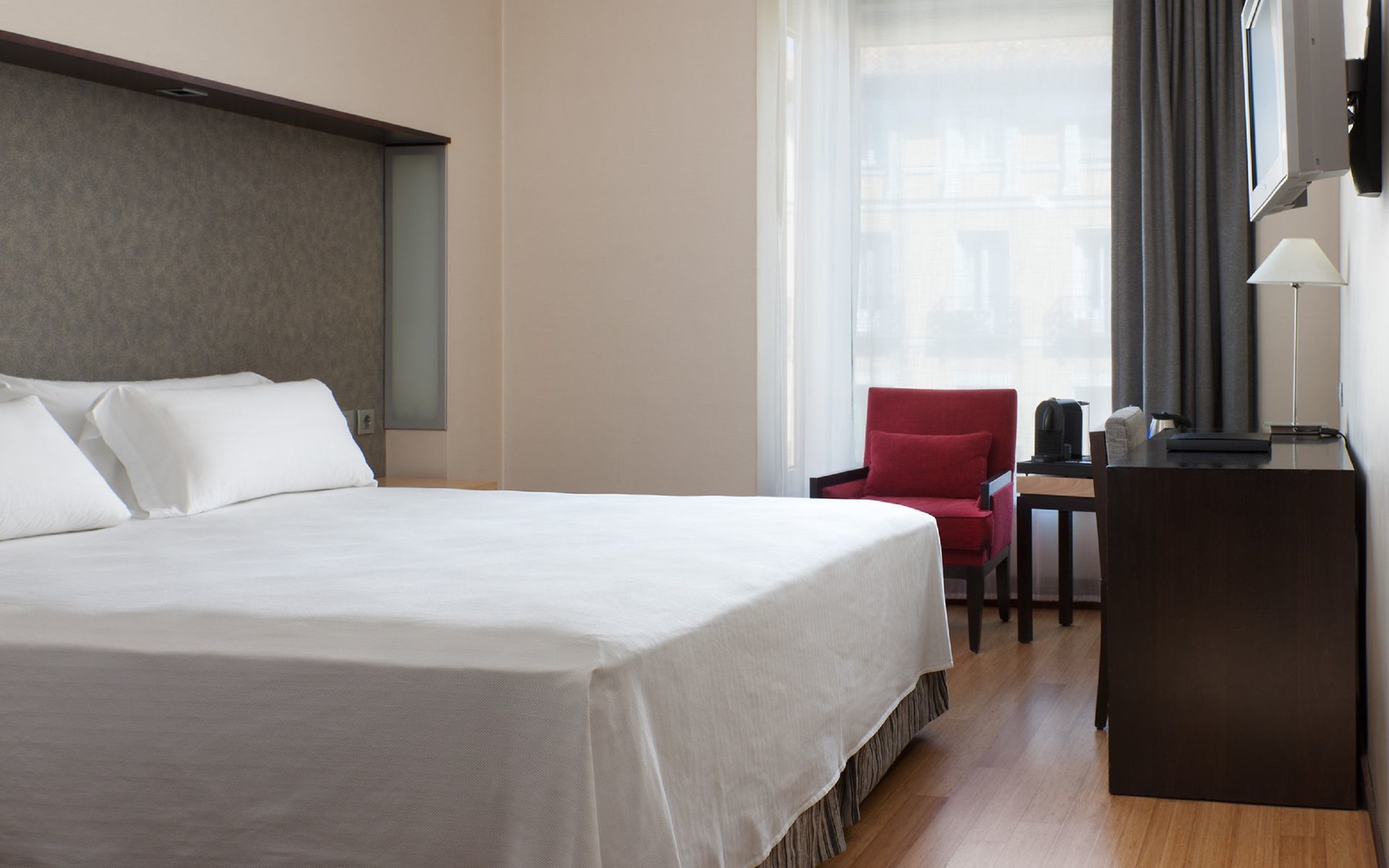 H10 Puerta De Alcalá 4* Madri